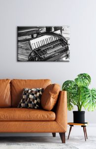 Foto: »Akkordeon [accordion] - No.1« (black and white), 60 x 40 cm Fotodruck an Wand
